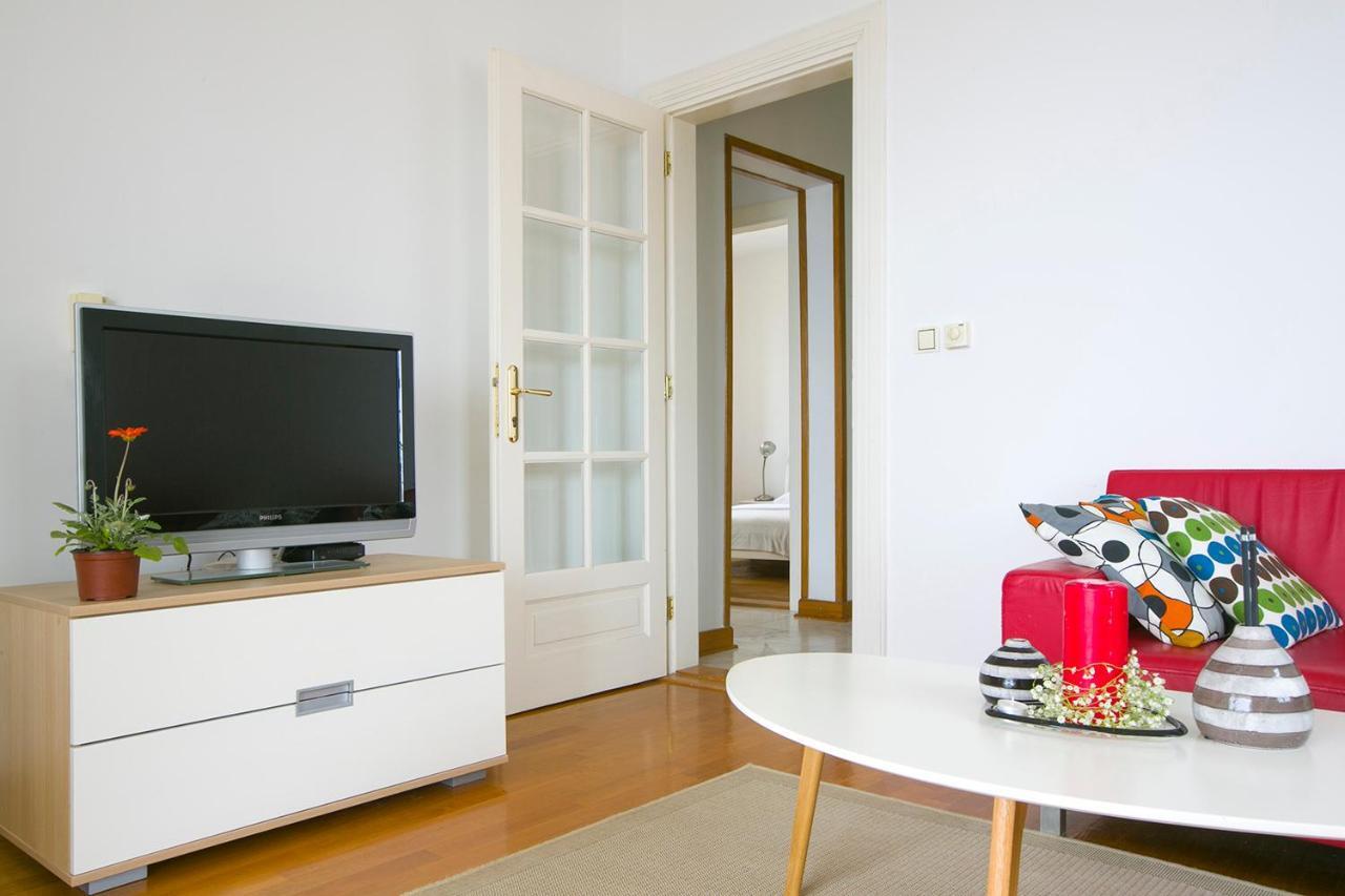 בודווה Sveti Stefan Beach Apartment מראה חיצוני תמונה